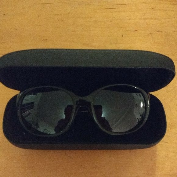 Round Lens Sunglasses + Ralph Lauren case - Picture 4 of 4